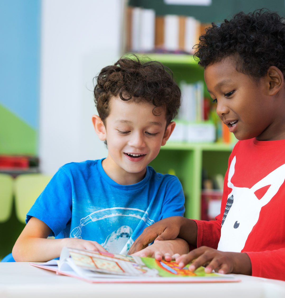 Führen Sie dieses Paten-Projekt für neue Kinder ein